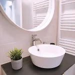 Oxygen Sea View 38 *