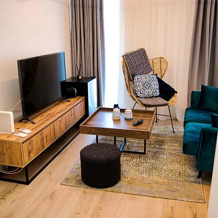 Oxygen Sea View 38 *